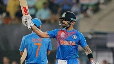 kohli-was-left-alone-after-leaving-the-captaincy-only-dhoni-supported-in-grief-big-disclosure