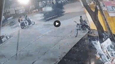 accident-video-i-hit-the-activa-standing-on-the-divider-heavily-it-fell-20-feet-after