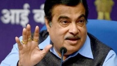 union-minister-nitin-gadkaris-health-suddenly-deteriorated-he-collapsed-from-the-stage