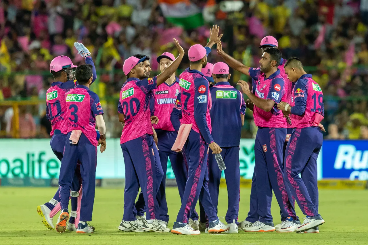 rajasthan-royals-beat-chennai-super-kings-by-32-runs-to-top-the-team-points-table